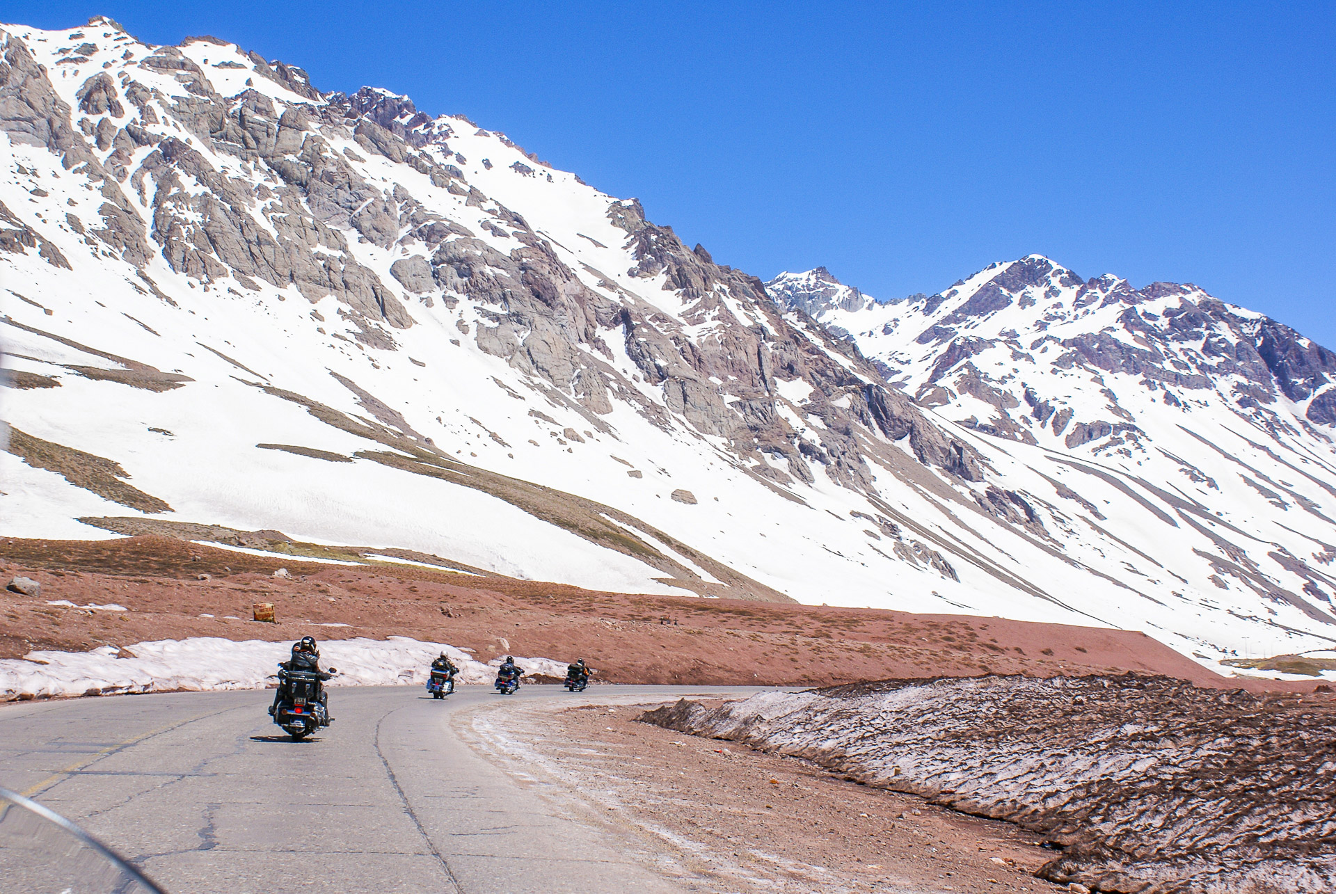 Cordilheira dos Andes Viagem de Moto por 4 paises em uma Tenere